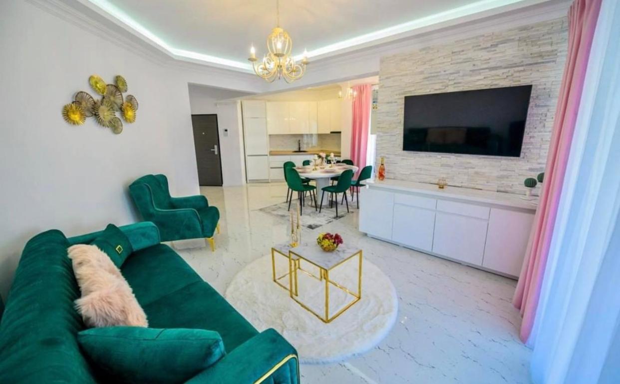 Grazzia Deluxe Apartments Năvodari Exteriör bild