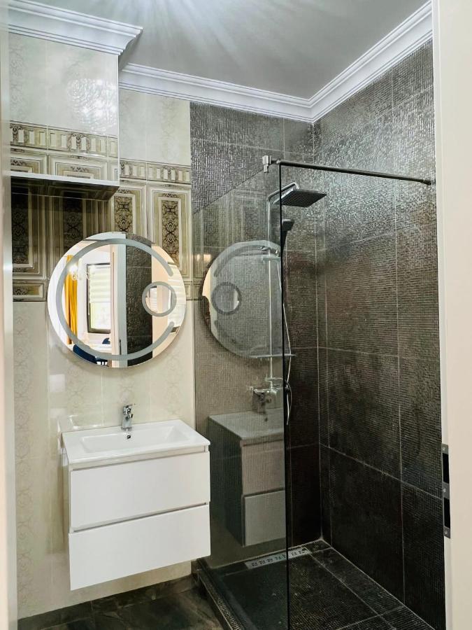 Grazzia Deluxe Apartments Năvodari Exteriör bild