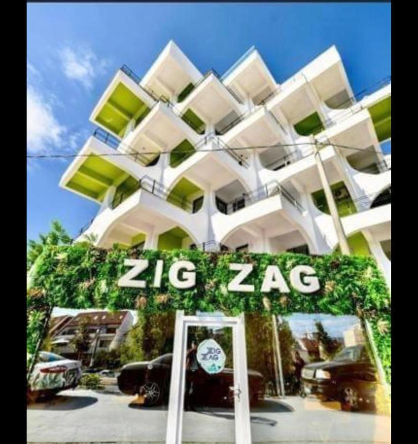 Grazzia Deluxe Apartments Năvodari Exteriör bild