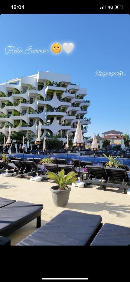 Grazzia Deluxe Apartments Năvodari Exteriör bild