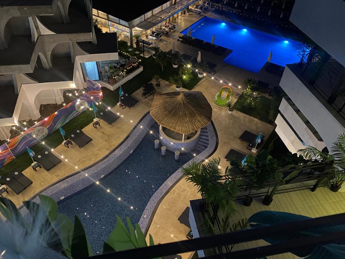 Grazzia Deluxe Apartments Năvodari Exteriör bild